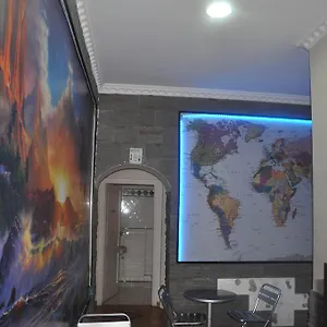 Hostel Beauty, Rome