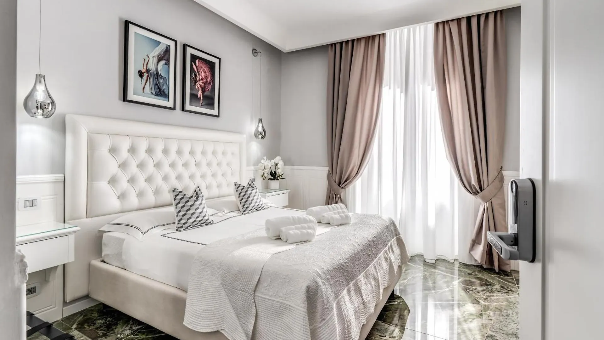 *** Guest house Rome55 - Piazza Di Spagna Italy